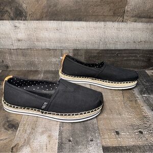 BOBS by SKECHERS Women's Breeze Memory Foam Slip-on Shoes Black Platform Size 7